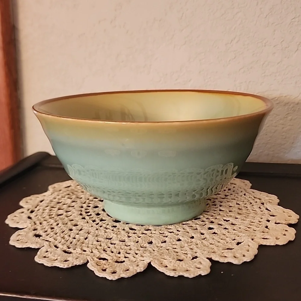 Sur La Table Serving Bowl Made in Japan
